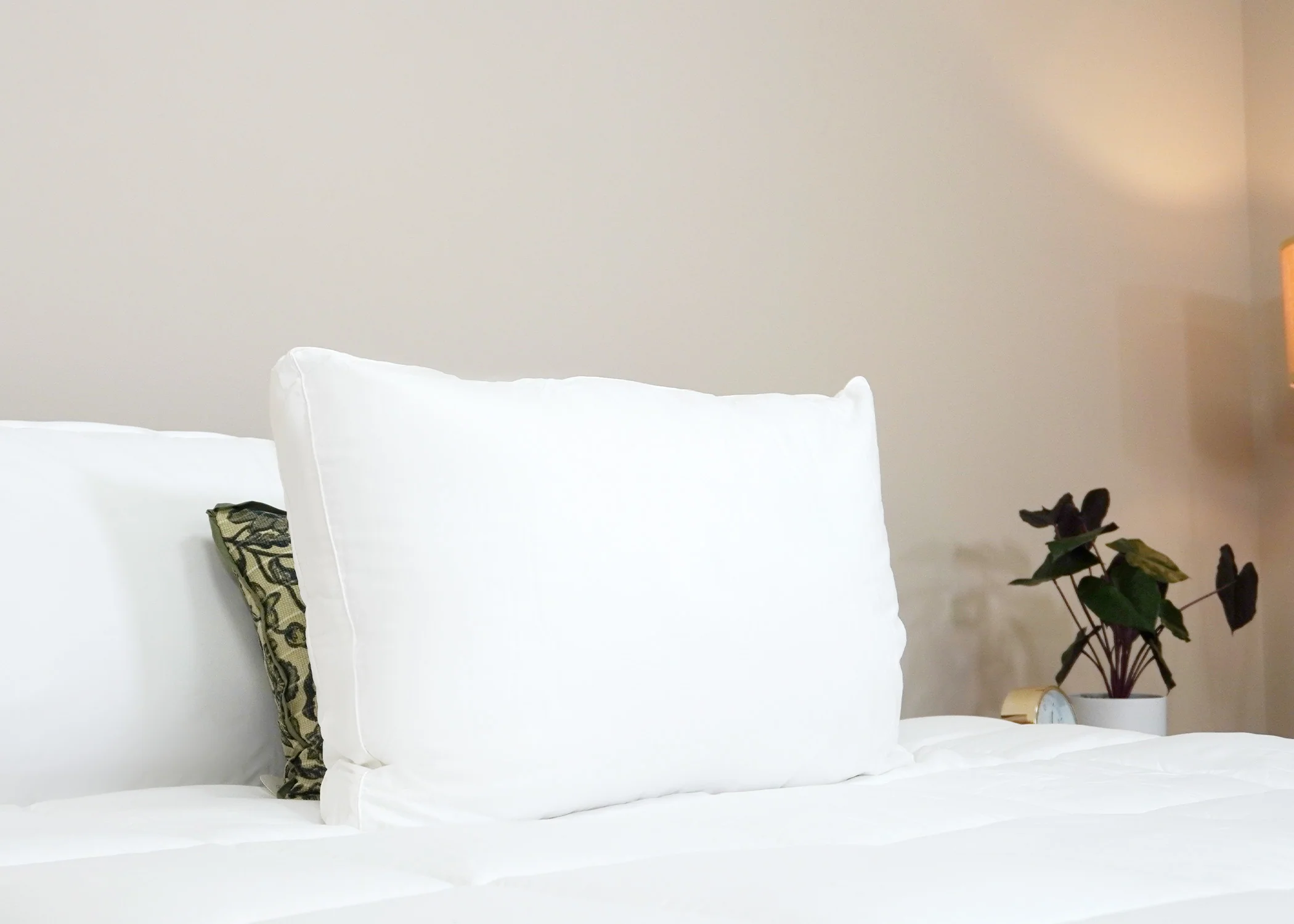 Best Western® Dreammaker Gusseted Pillow | Medium-Firm Support - Image 2