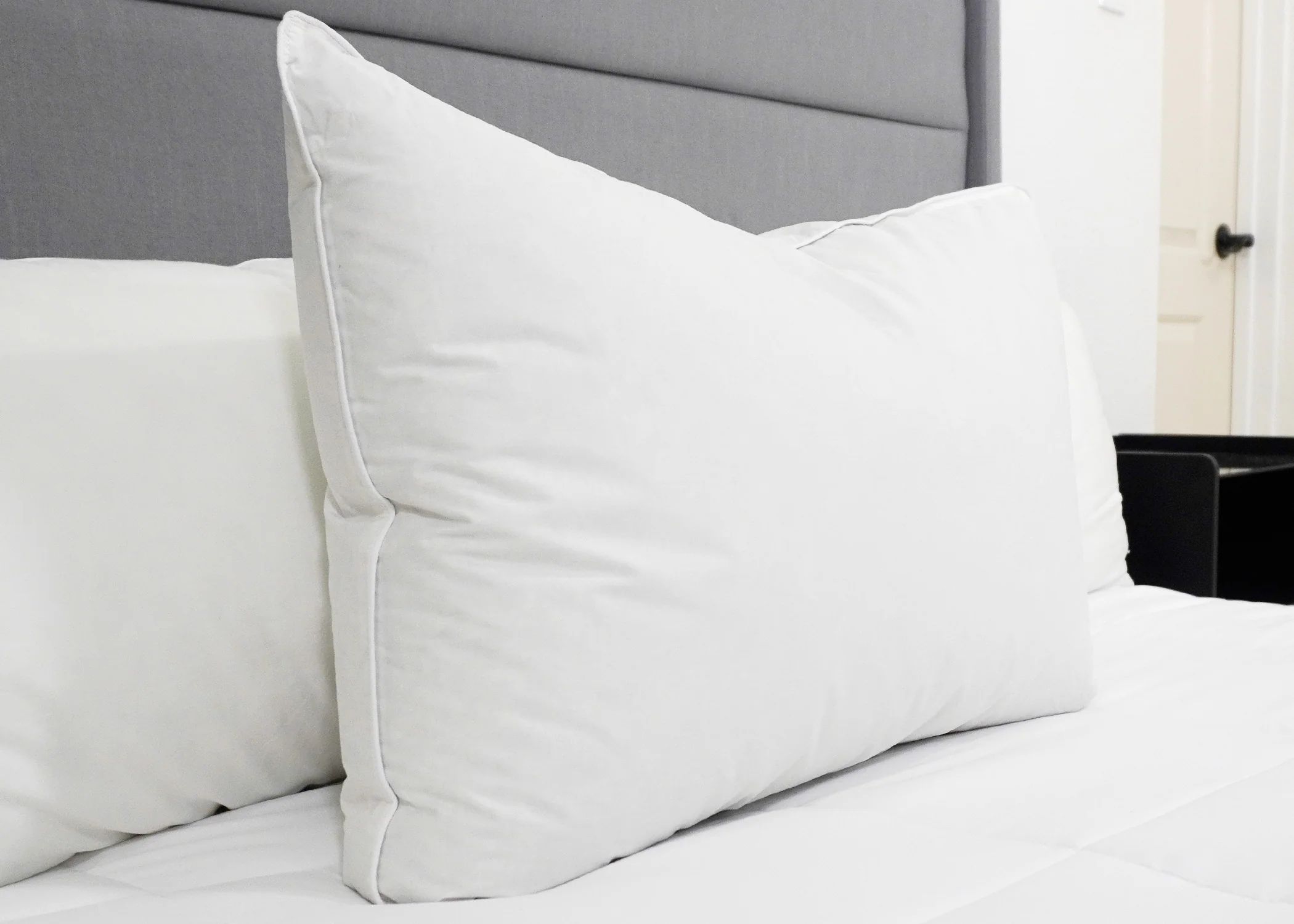 Downlite 50/50 Waterfowl Feather/Grey Down Pillow - Image 2